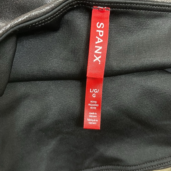 NWT Spanx Faux Leather Leggings Black Large Petite - Picture 14 of 15